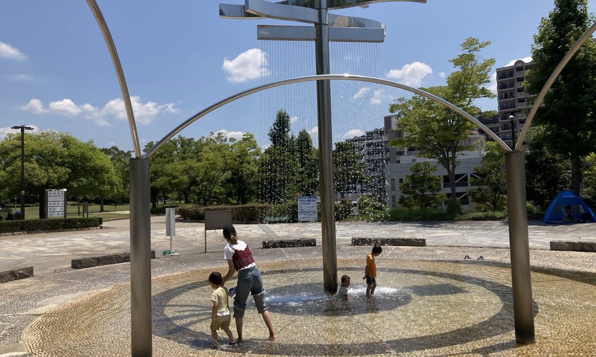桃花台中央公園の水遊び場　噴水