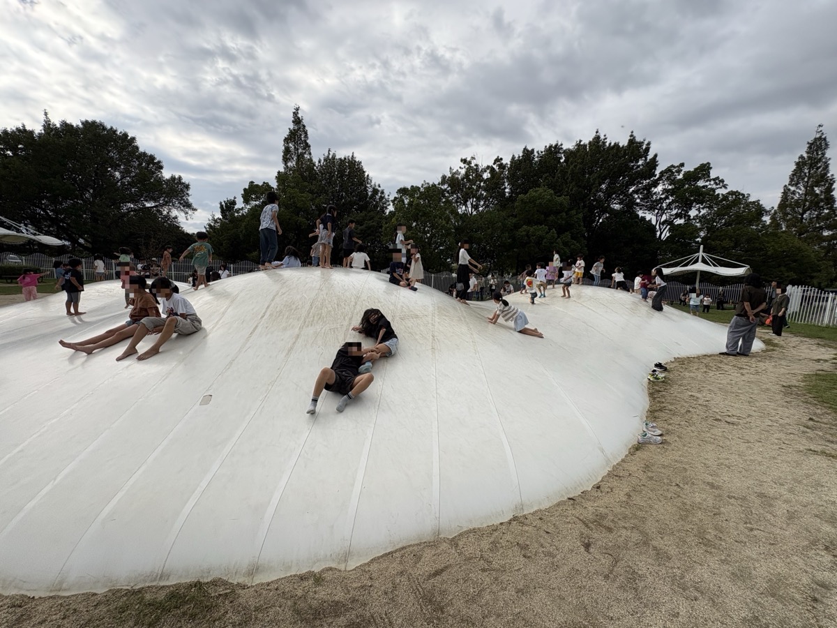 堀内公園のふわふわドーム